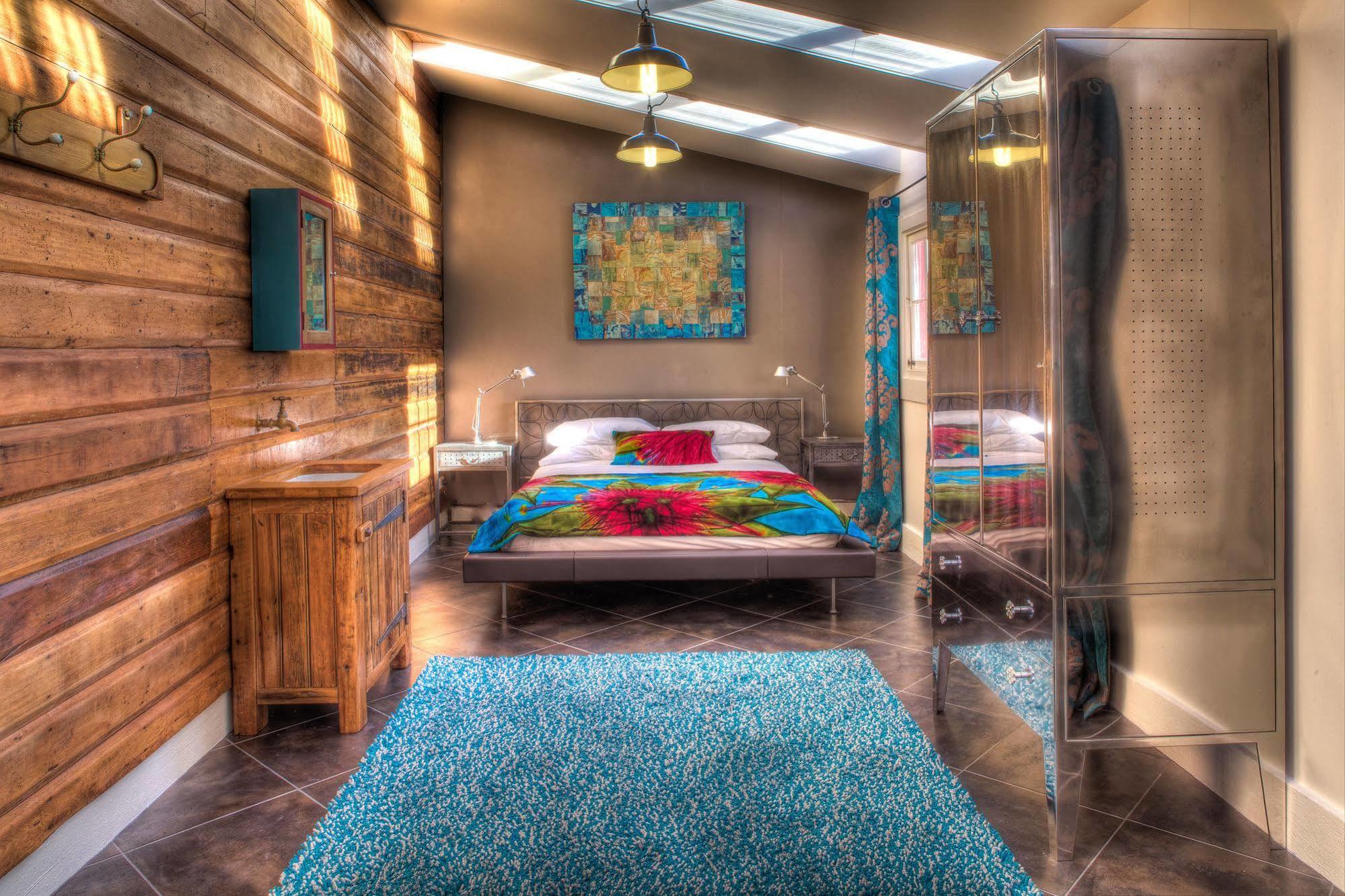 The Factory Luxury Accomodation Кайкура Екстериор снимка